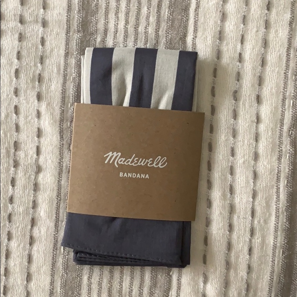 Madewell Cotton Bandana - Sunfaded Indigo